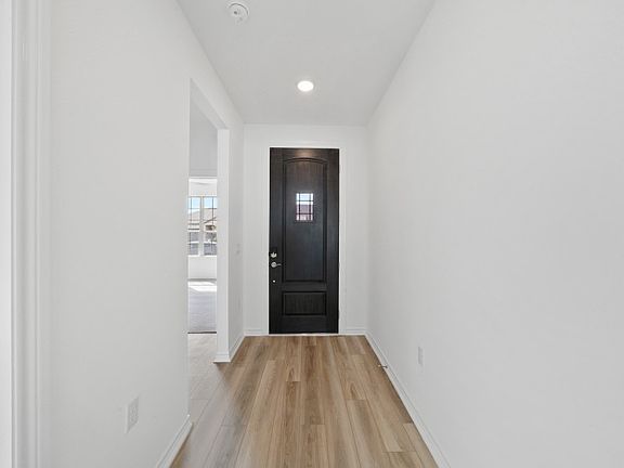 4th image of 7407 Rolling Stone Dr