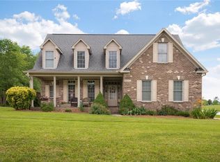 7700 Devonmille Ct, Greensboro, NC 27455