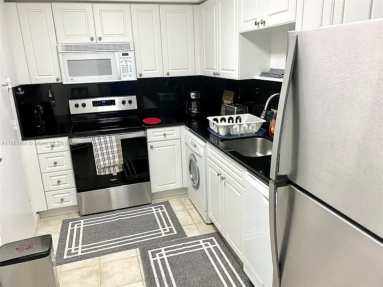 2501 S Ocean Dr #828 — Photo 23