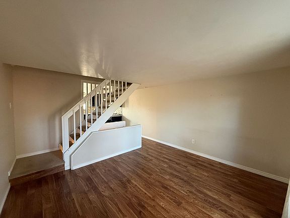 4th image of 5816 S Pearl St