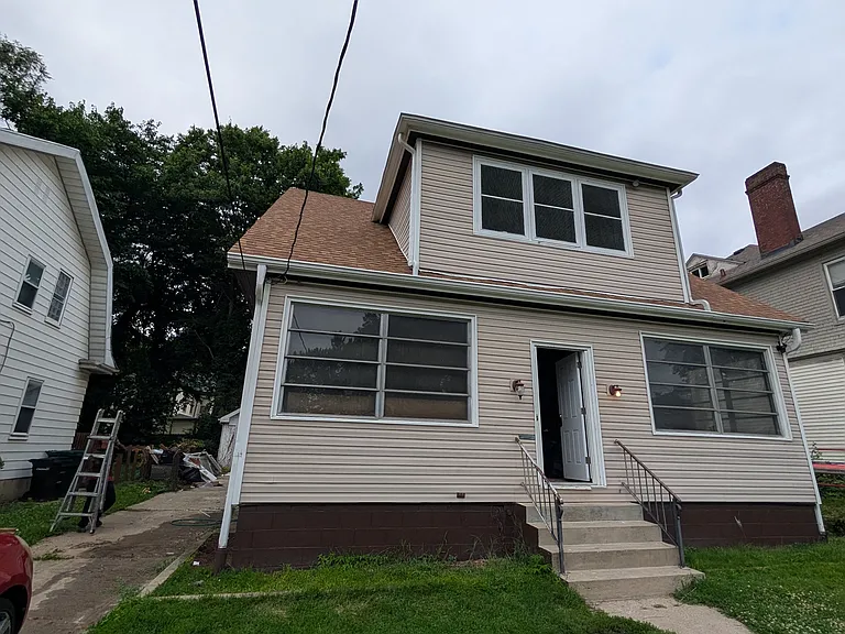 1216 Franklin Ave — Photo 1