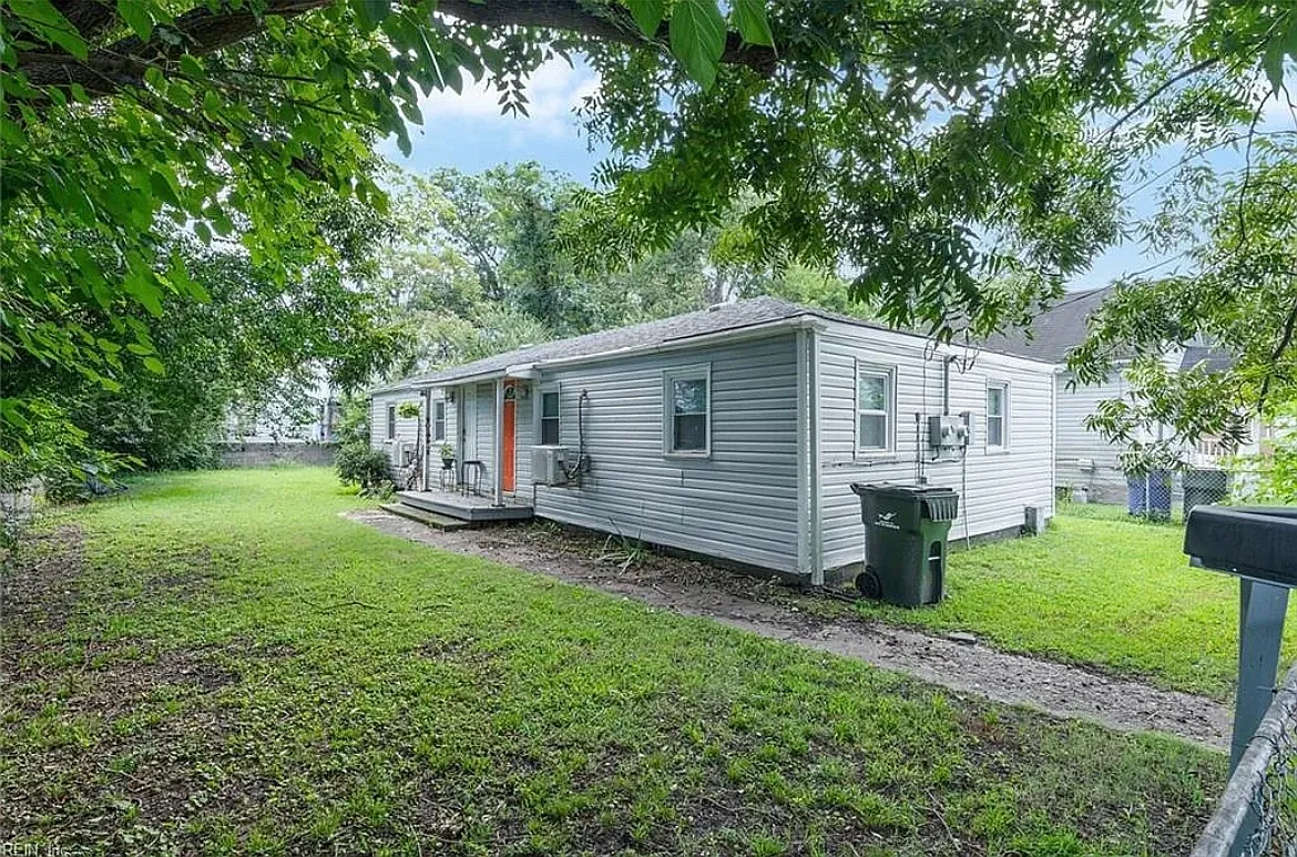 2 bed, 750 sqft, $1,295 — Photo 1