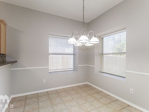 5th image of 8005 Berkshire Dr