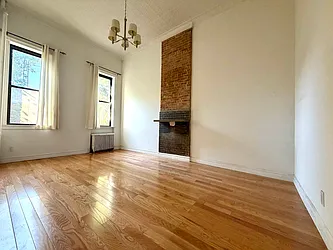 143 Nassau Avenue, #G