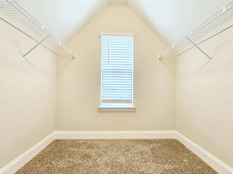2115 Mannington Dr — Photo 29