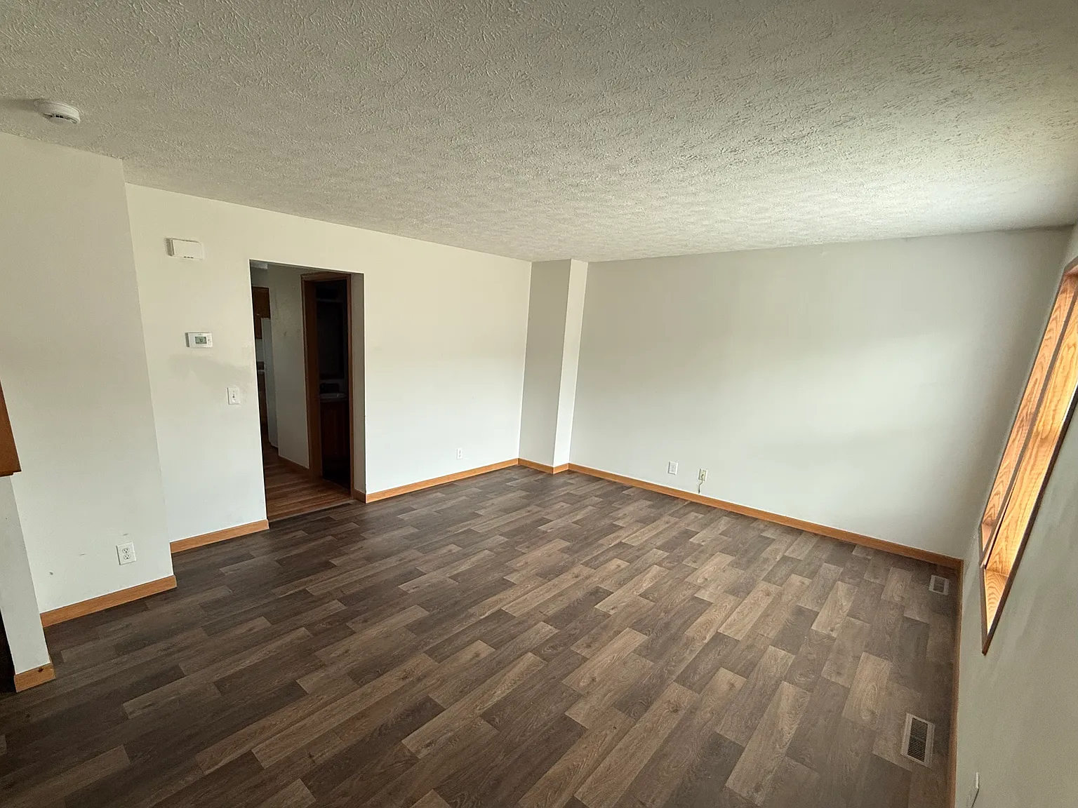 3 bed, 1388 sqft, $1,350 — Photo 4