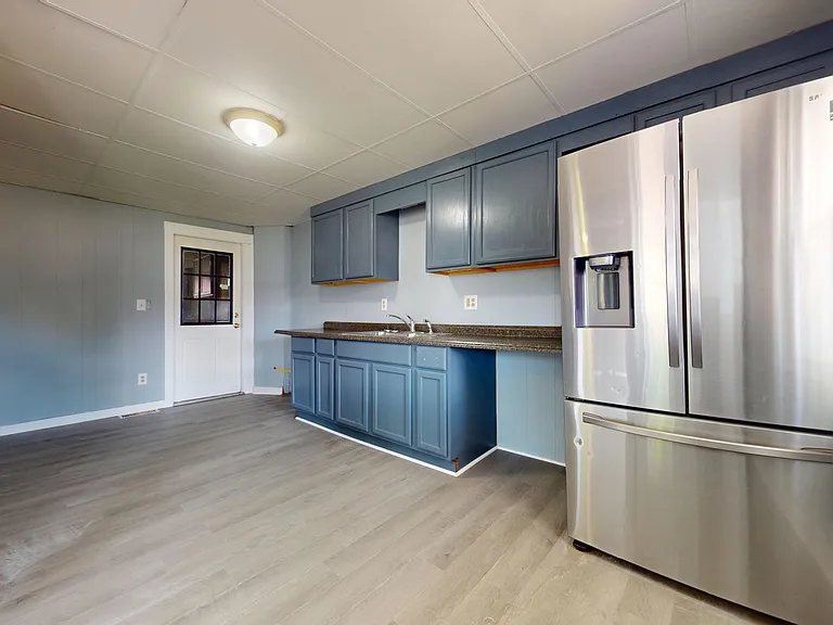27 E Cook Rd — Photo 4