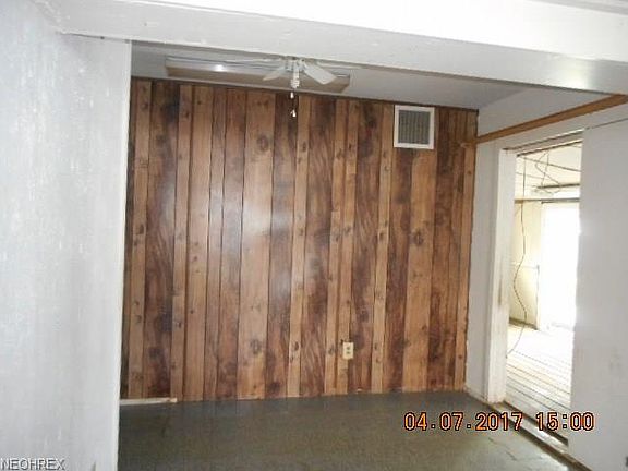 5th image of 542 Denison Ave