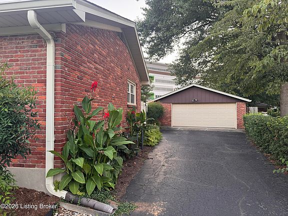3rd image of 1804 Winsford Pl
