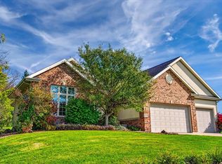 1370 Connemara Ln, Oregon, WI 53575