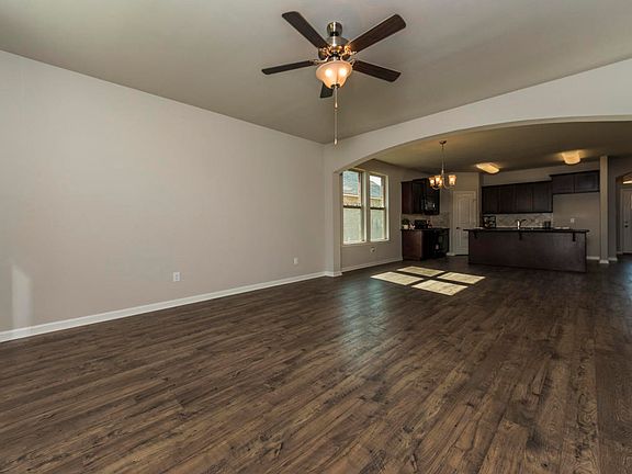 3rd image of 106 Merrydale Ln