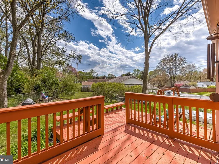 239 Timber Grove Rd — Photo 9
