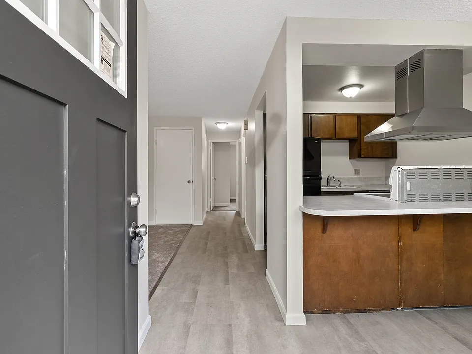 325 N 29th Ave #A