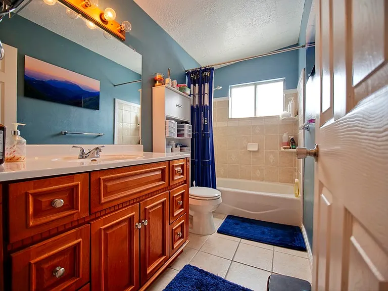 3292 S 4400 W — Photo 13