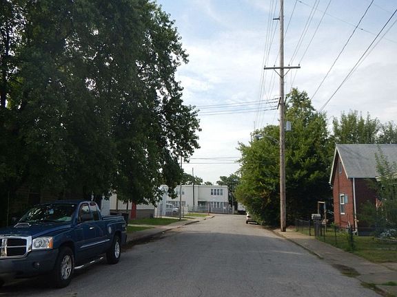 4th image of 415 N Evans Ave