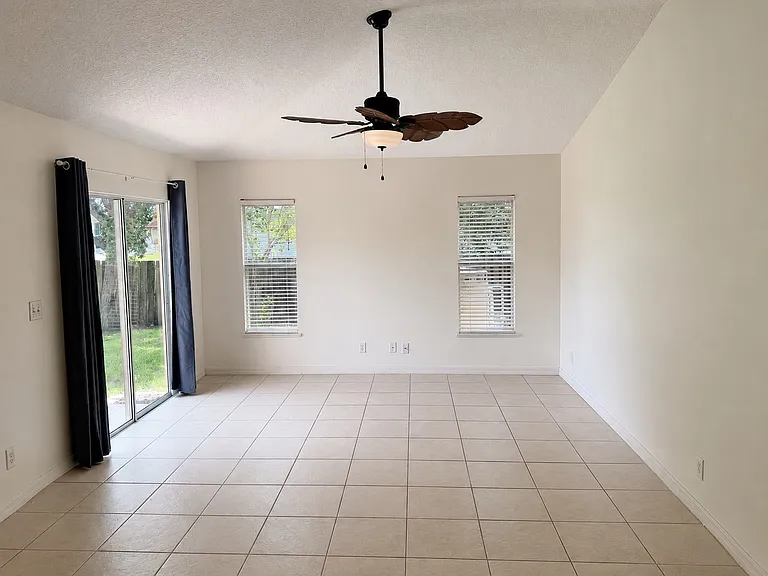 3371 Freedom Ave SW — Photo 5