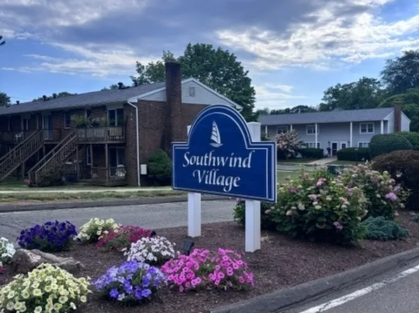 14 Carriage Path N #14, Milford, CT 06460