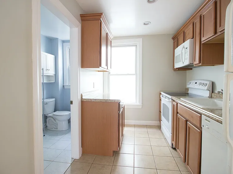 14 Boynton — Photo 9