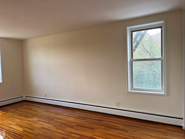 23-50 Waters Edge Dr #4P — Photo 25
