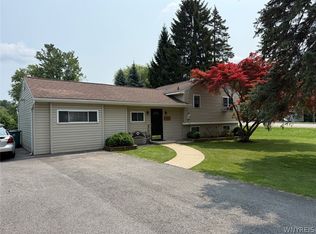 1721 Sweeney St, North Tonawanda, NY 14120