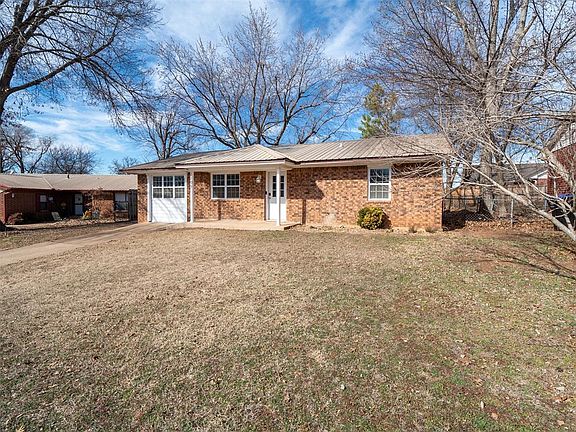 2nd image of 1109 Moonshine Ct