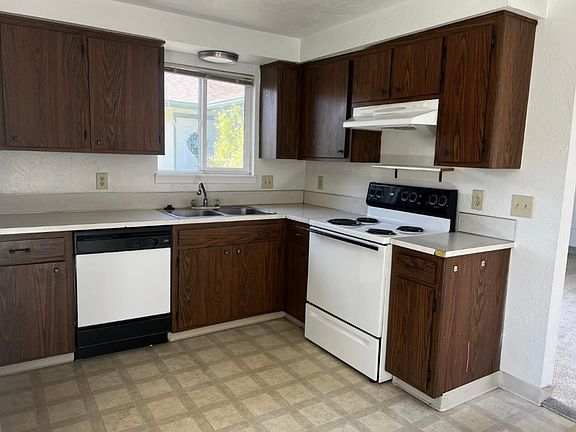 2nd image of 2643 18th Ave SE #2643