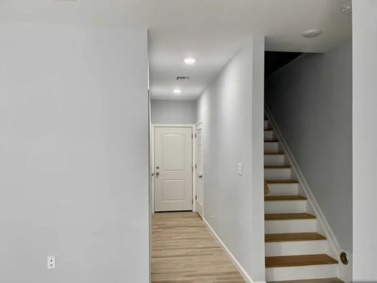 519 Cross St #1 — Photo 12