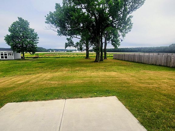 4th image of 1187 Queensland Lane