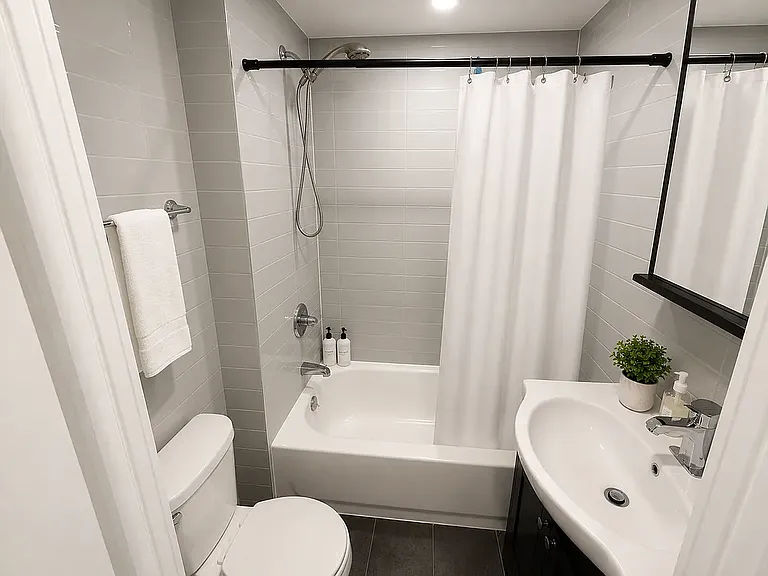 381 1st Ave #3A — Photo 5