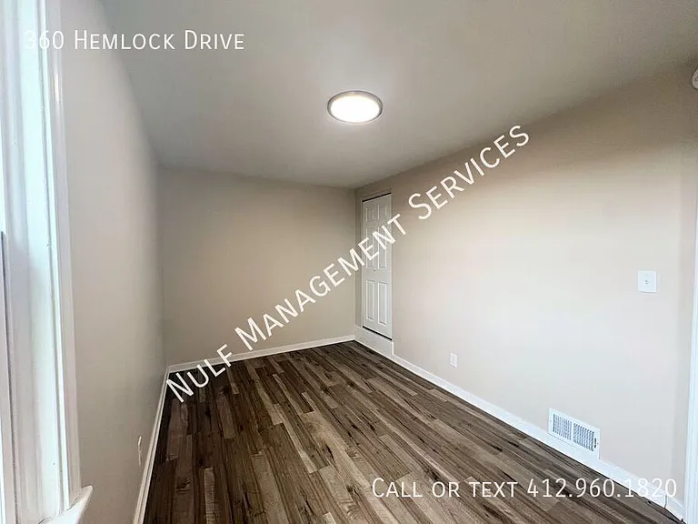 360 Hemlock Dr — Photo 5
