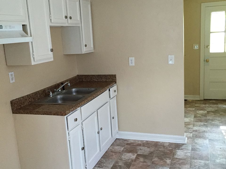 2nd image of 4608 Dohn Rd
