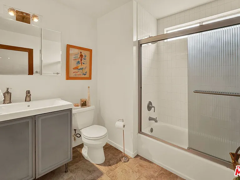 2714 Auburn St #6 — Photo 31