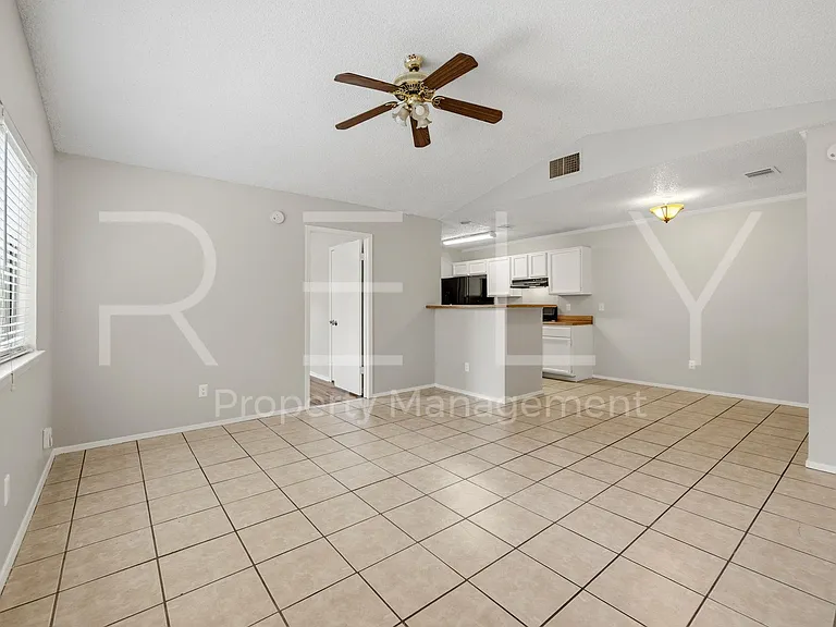 8001 W Gate Blvd #A — Photo 5