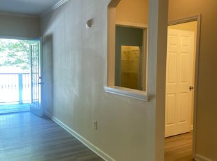 800 Vista Lake Dr APT 203, Candler, NC 28715