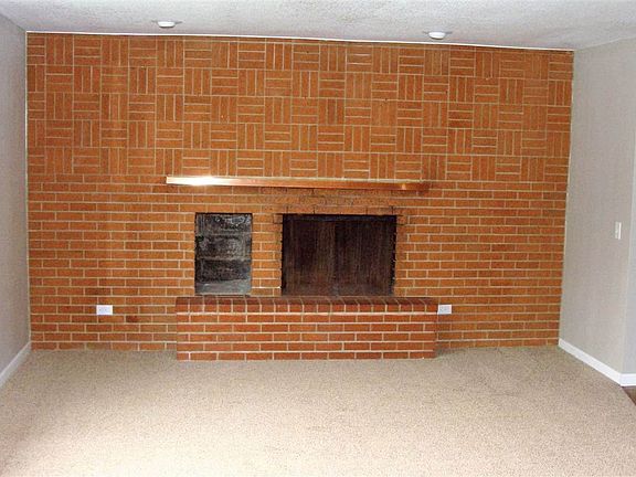 5th image of 500 10th St NE