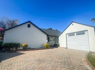 6657 Matilija Ave, Van Nuys, CA 91405