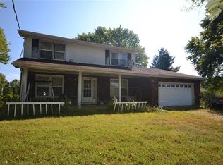 6323 Goeddeltown Rd, Waterloo, IL 62298