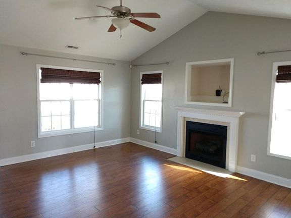 4th image of 430 Smokey Mountain Dr