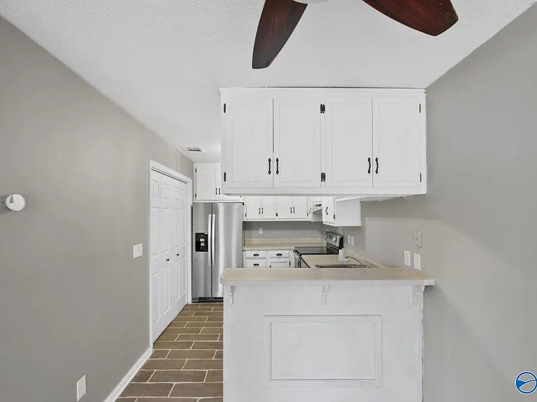 2080 Woodlawn Dr SW #2080 — Photo 12