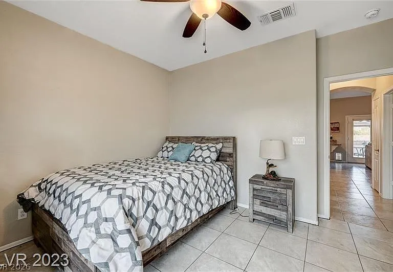 987 Cutter St — Photo 13