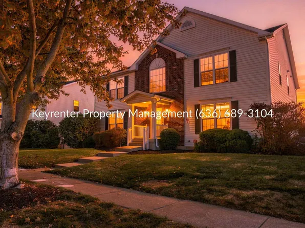 674 Homerun Dr, O'Fallon, MO 63366