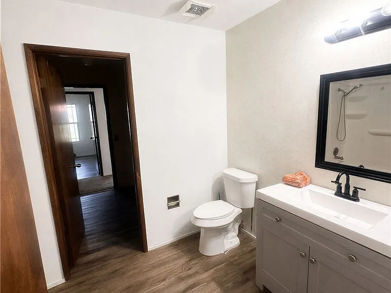 4333 Hillside Dr — Photo 6