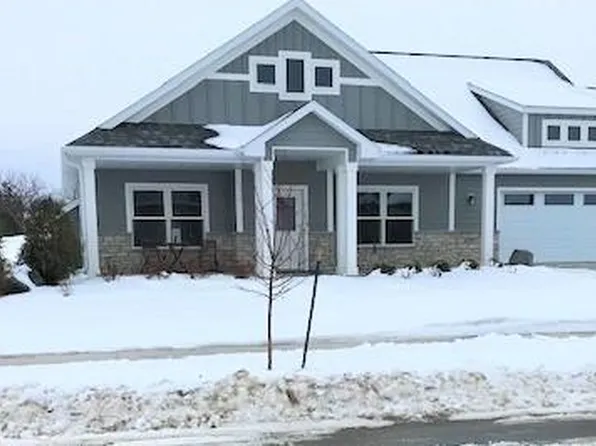 290 Lehman Dr NE, Byron, MN 55920