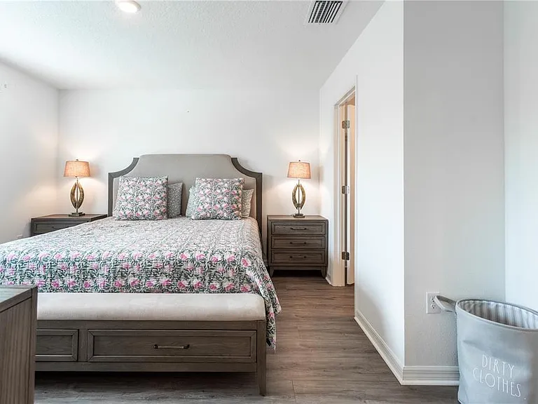 8473 Lunar Skye St — Photo 53