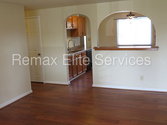 5th image of 3076 Hill Grove Ave