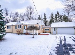 951 N French Rd, Amherst, NY 14228