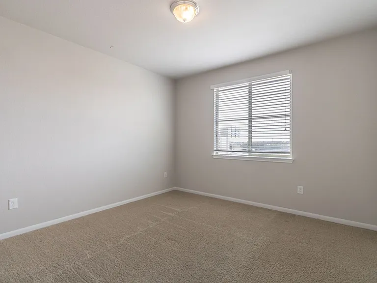 2880 Donnell Dr #4101 — Photo 16