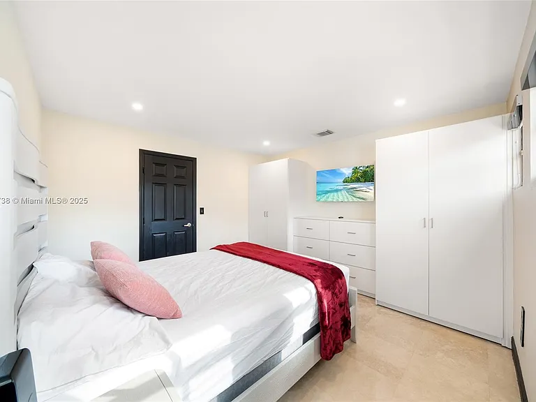 5424 SW 154th Pl — Photo 30