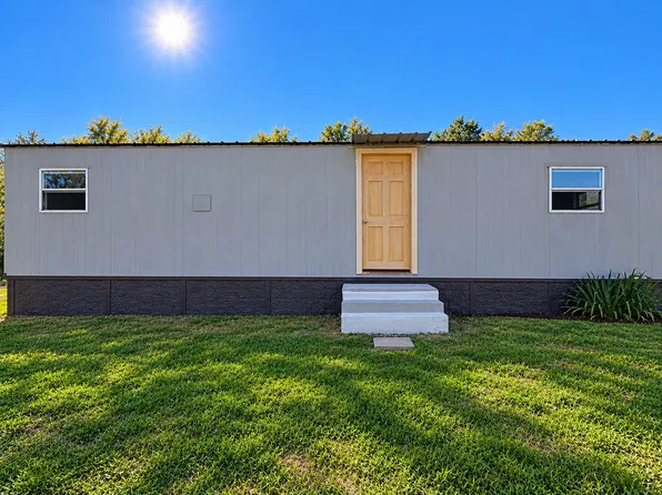 (undisclosed Address), Newport, TN 37821