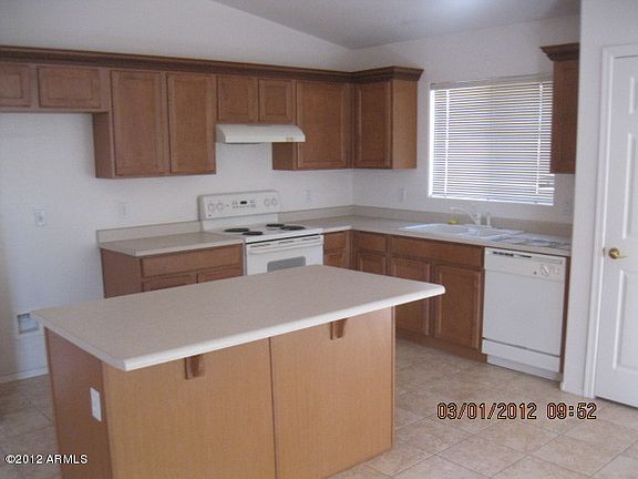 3rd image of 6631 S 45th Lane